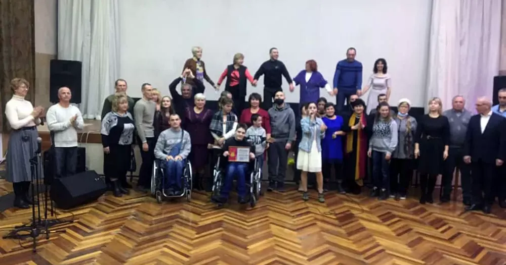 Для них мають бути створені такі умови, які дадуть змогу відчувати себе рівними серед рівних.