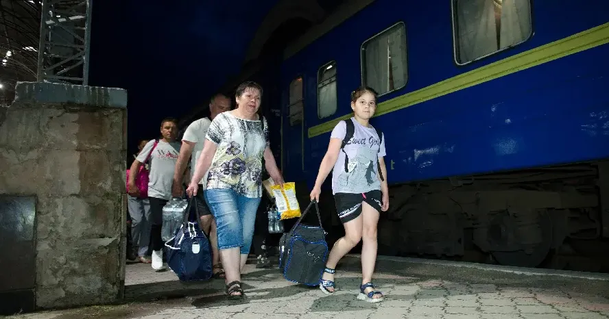 Фото: ХОВА Родини з 30 дітьми з Куп'янського району евакуйовані до Волинської області на порталі Gromada Group
