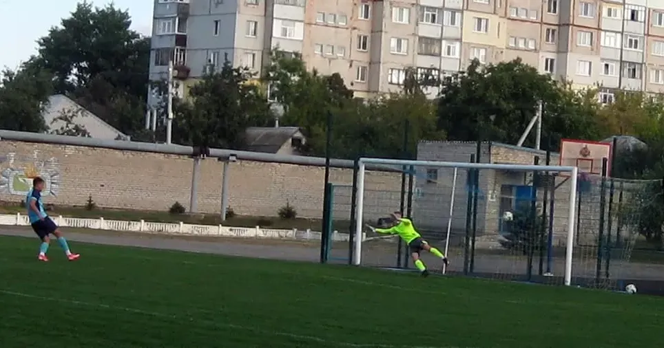 9 жовтня ц.р. відбулися ігри завершального в цьому сезоні ХХІ туру першої ліги чемпіонату Харківської області серед аматорських команд.