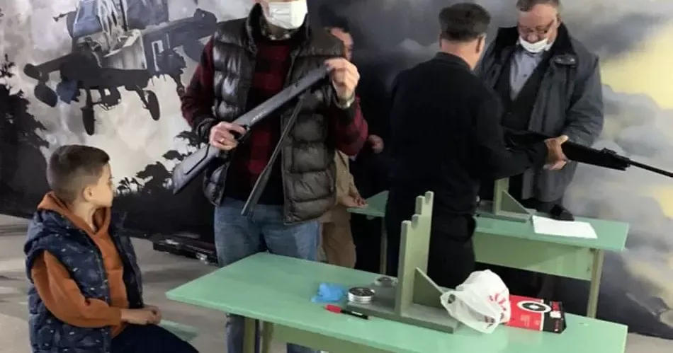 Урочисте відкриття шкільного тиру в Петропавлівській ЗОШ I-III ст. відбулося 9 травня 2021 року.
