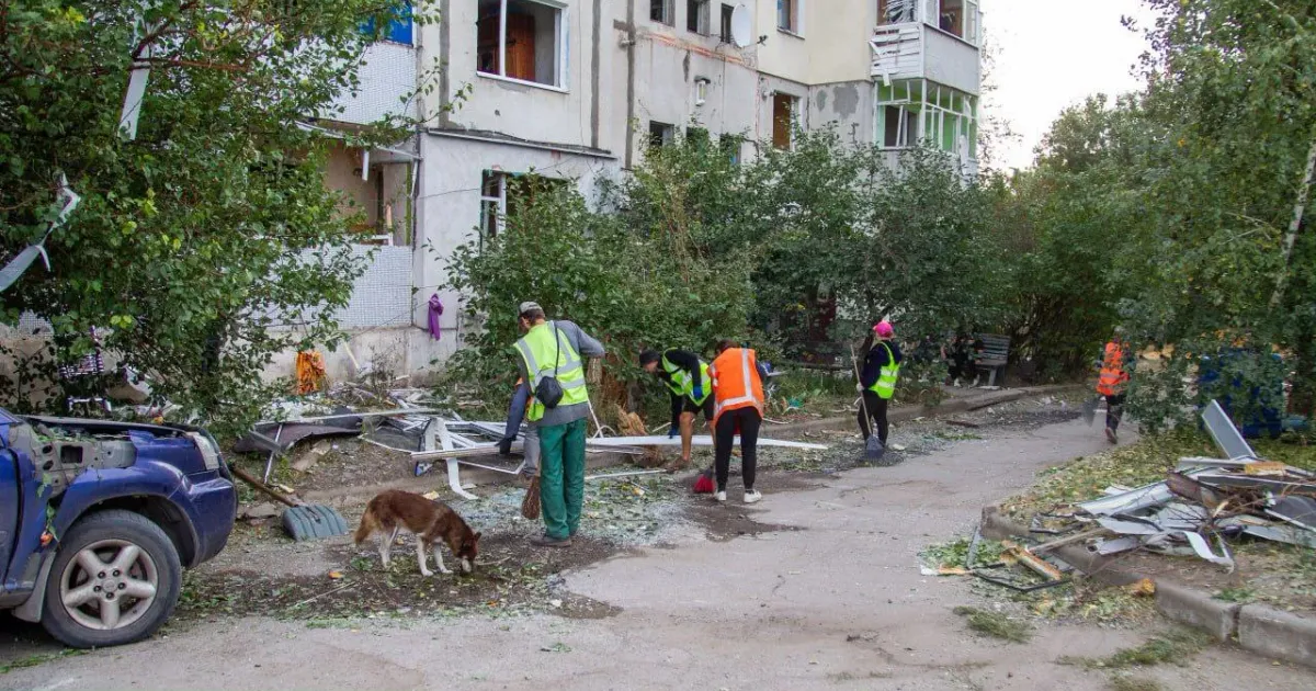 Фото: Куп'янська МВА У Куп'янську намагаються ліквідувати наслідки авіаудару 17 вересня на порталі Gromada Group