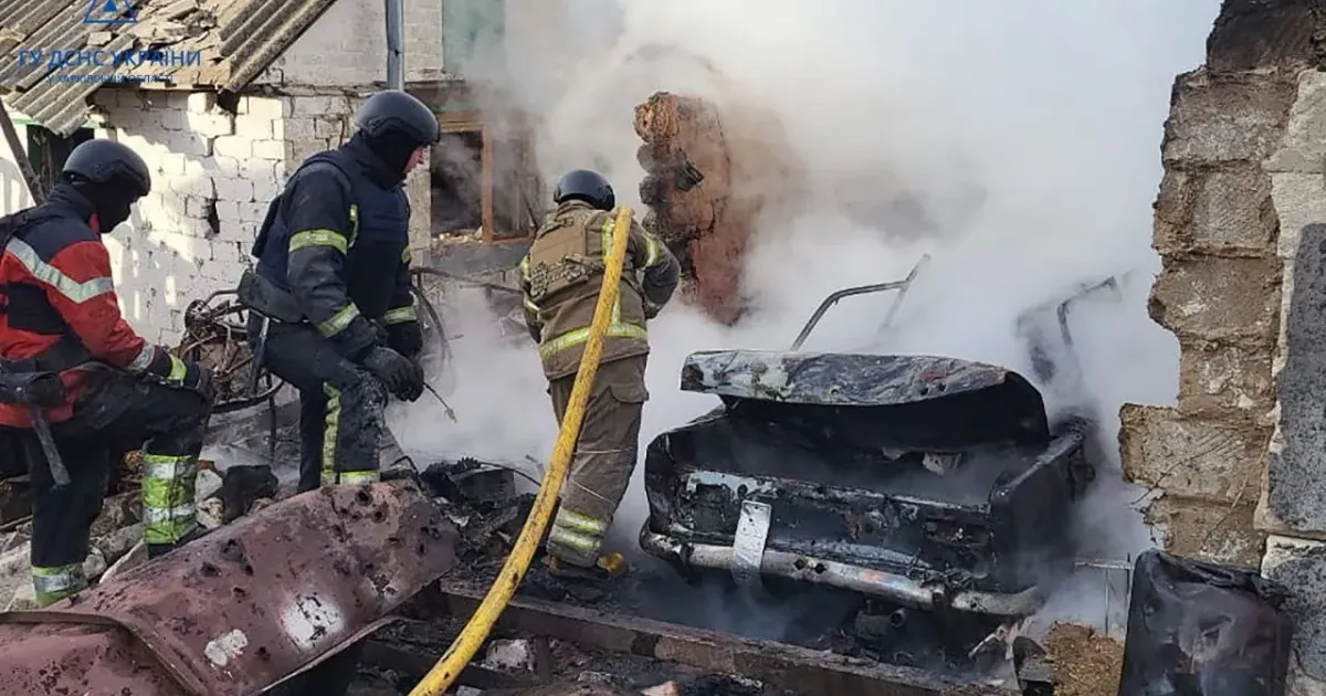 Фото: ДСНС Авіаудар по Великому Бурлуку, пожежа в Курилівці, обстріл Куп'янська-Вузлового: оперативна інформація на ранок 26.02 на порталі Gromada Group